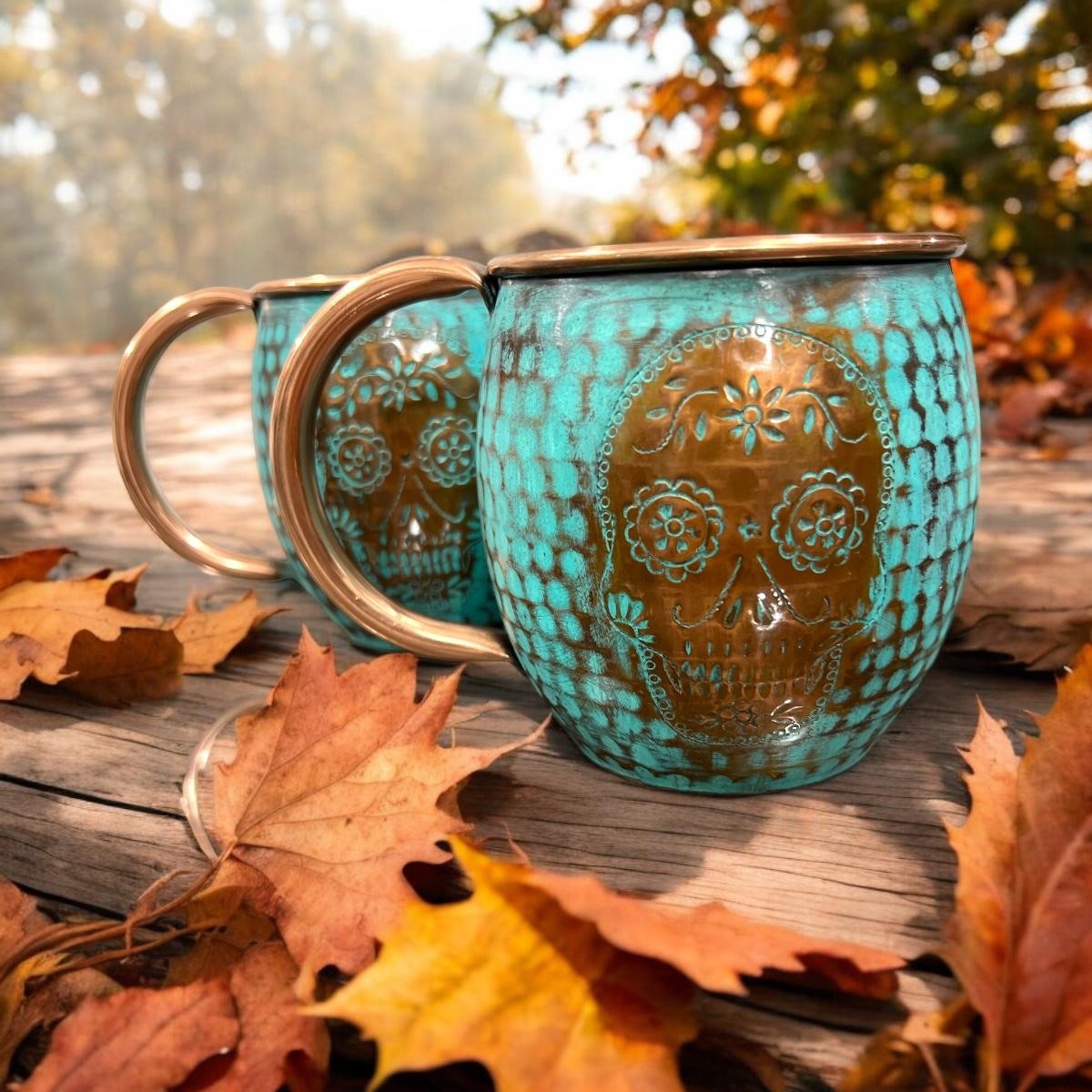 Set of Two Copper Barrel Mugs with Chiselled Skull (Day of the Dead), Hammered and Turquoise Patina - Mystic Mug 